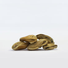 Load image into Gallery viewer, KAIMATA Freeze-dried Pet Treat Green Lip Mussels
