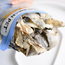 Load image into Gallery viewer, FISHERMAN PET Natural Treat Whole Ocean Cod Skin 200g
