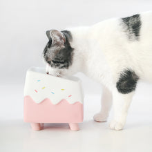 Load image into Gallery viewer, NIAN&#39;GAO Cream Cake Pet Bowl
