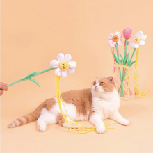 Load image into Gallery viewer, PURLAB Fafa Flower Cat Teaser Toy
